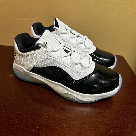 Jordan Boys White Black Air Jordan 11 Comfort Low DV2208-100 Sneakers Size US 7 main image 4
